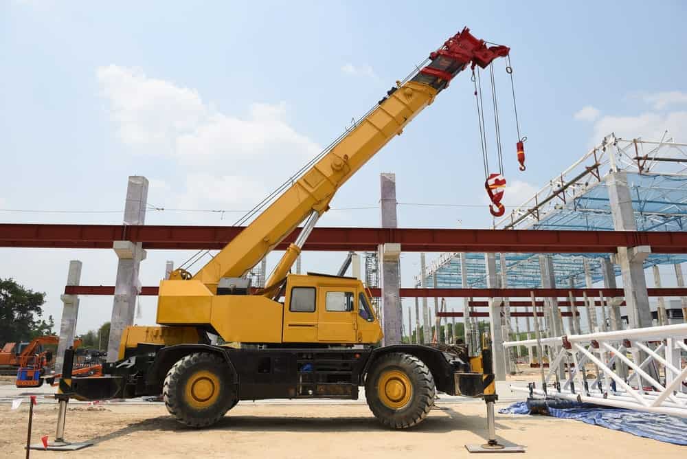 The Benefits Of A Mobile Crane Hire Over A Fixed Crane Hire